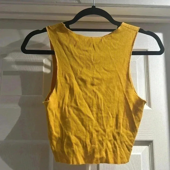 Mustard Tank​​​​​​​​​​​​​ - Picture 4 of 4